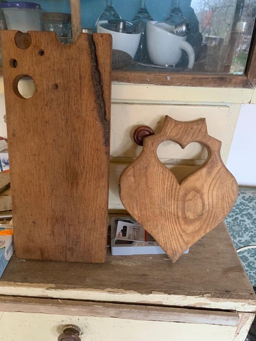 Изработване на мебели и украси от масив