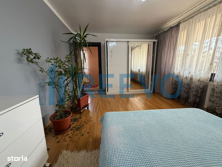 Casă/Vilă de vânzare în comuna Târgu Trotuș, județul Bacău.