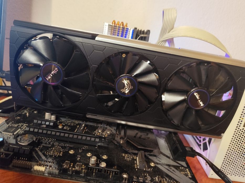 Placa video Sapphire Radeon™ RX 5700 XT NITRO+, 8GB GDDR6, 256-bit