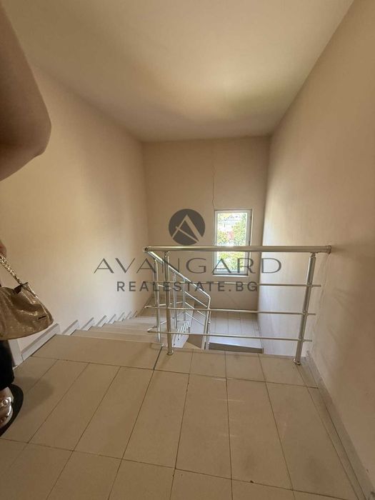 Продава се Тристаен апартамент в Пловдив, Център - 112 кв.м за 2054 €/кв.м - Снимка #3