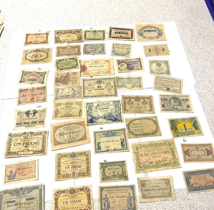 Bancnote din diferite tari - colectie / suvenir - pret în Poze