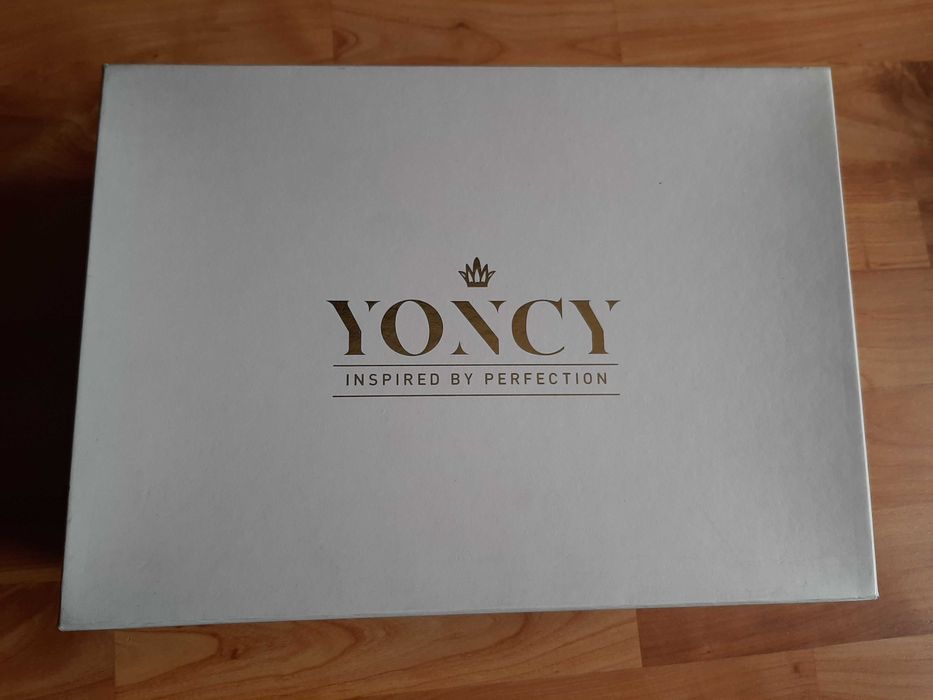 Продавам дамски боти