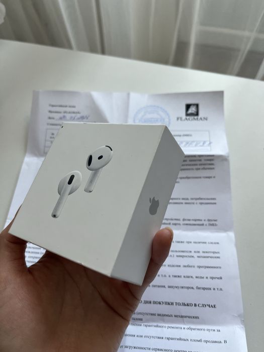 Продам новые Airpods 4, оригинал