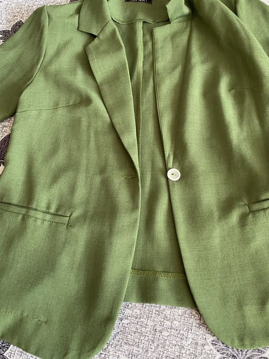 Костюм брючный строгой