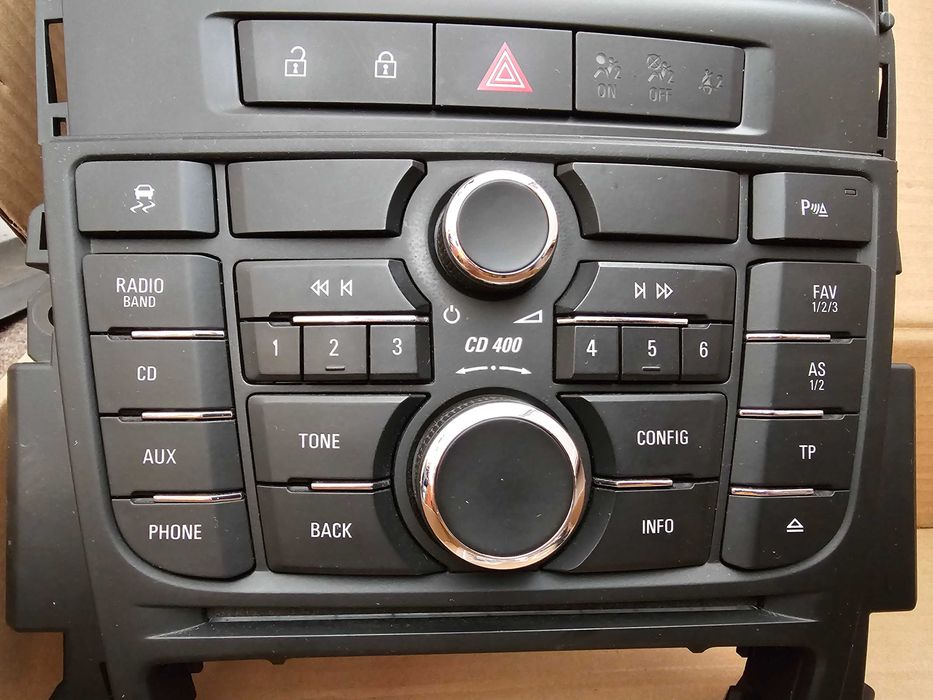 OPEL ASTRA P-J Radio CD player modelCD400 cu interfata butoane + ecran