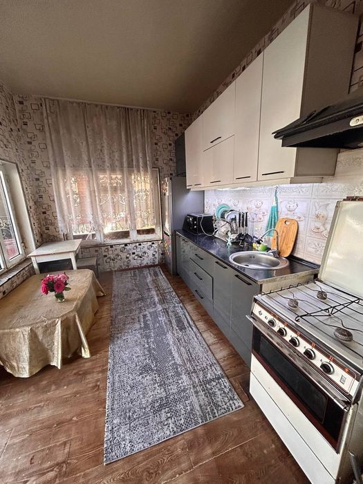 Xovli  sotiladi  Bektemir postidan 500 metr ótkanda yólga 50 metr