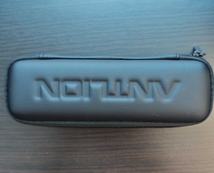 Antlion ModMic Uni 2+ - microfon atașabil pentru orice cască, ca nou, cu husă și toate accesoriile