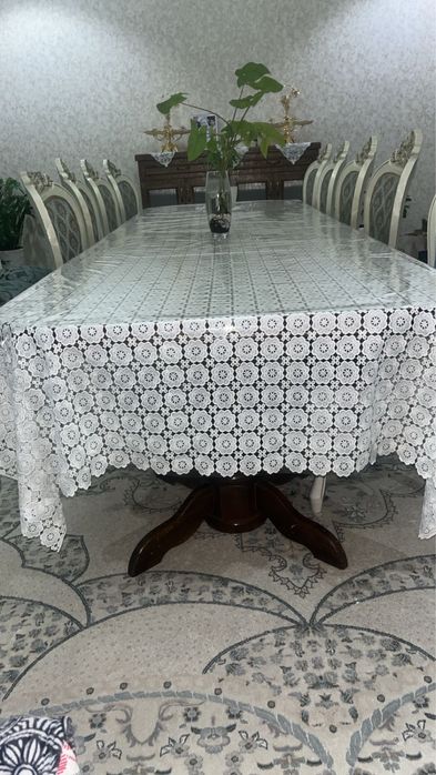 Стол для гостиной