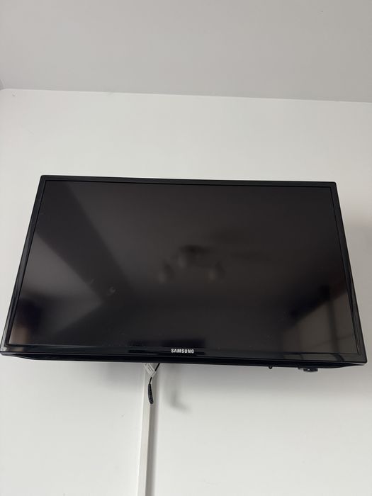 Vand televizor Samsung Smart TV