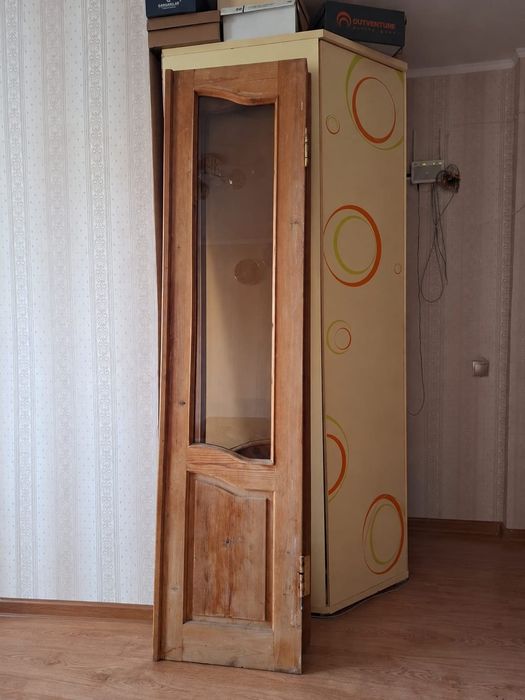 Отдадим двери деревянные б/у