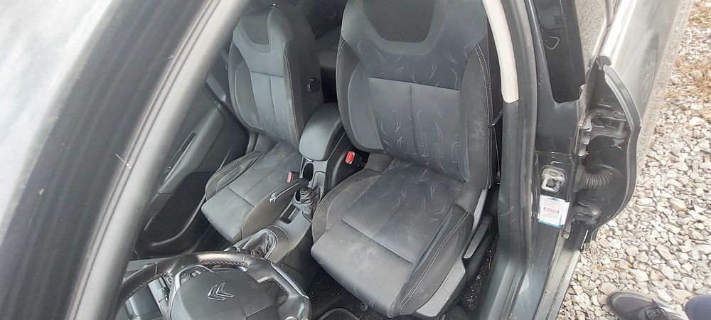 Citroen C4 1,6 HDI Ситроен Ц4 на части!
Март 2013