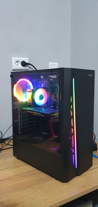 i5 3500, 8GB RAM, SSD 120GB, 500GB HDD, GTX750