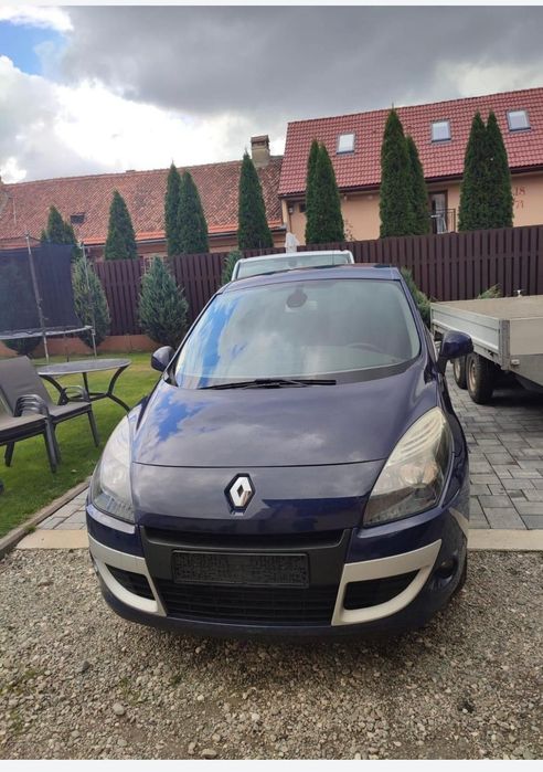 RENAULT Scenic 2011
