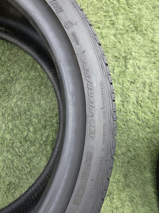 245 40 19 cu 275 35 19 Goodyear