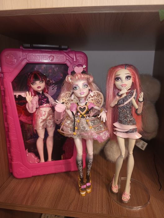 Продаю кукол monster high