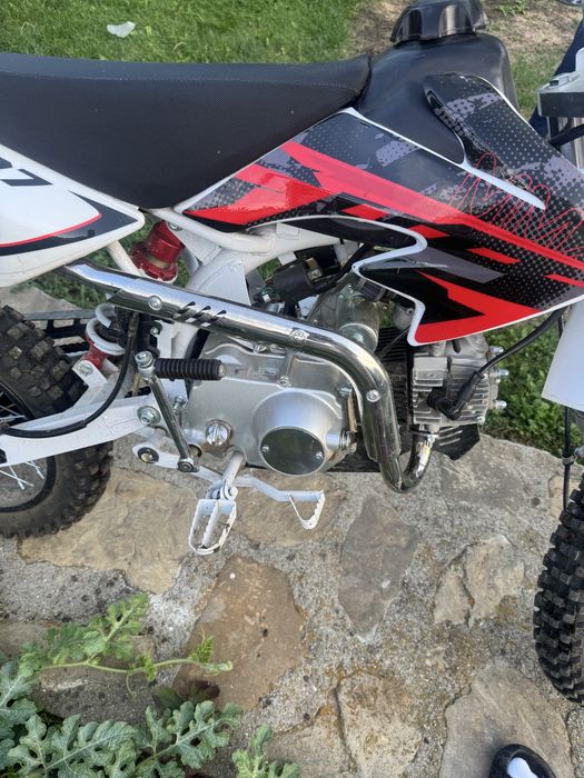Cross 125cc pornire la buton
