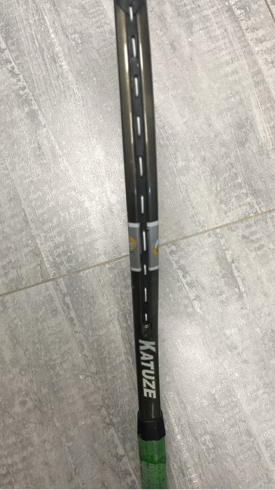 Ракетка для большого тенниса,