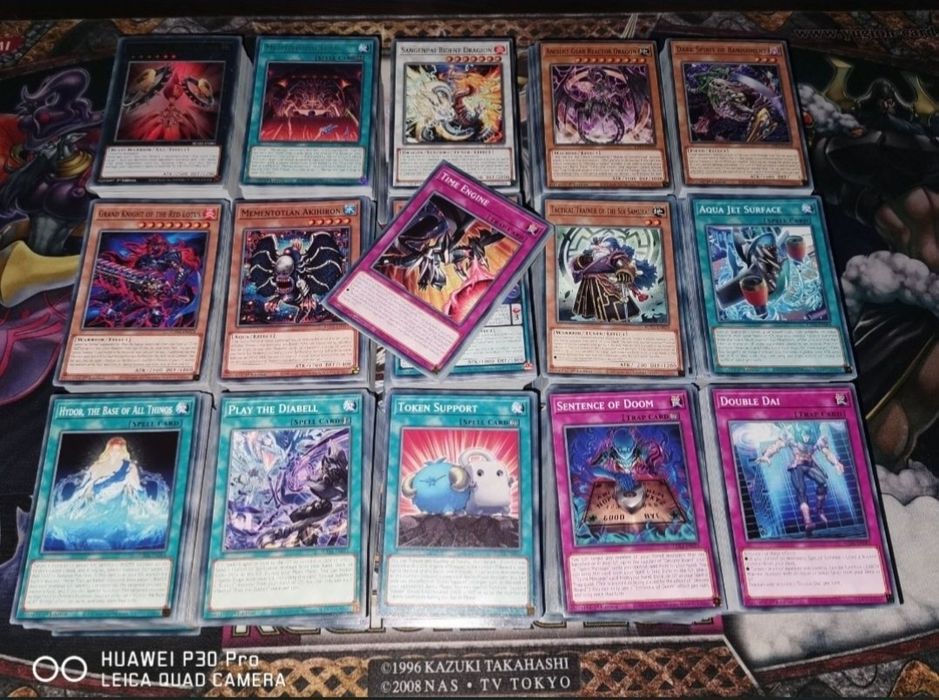 Yu-gi-oh бълкове на дребно или накуп