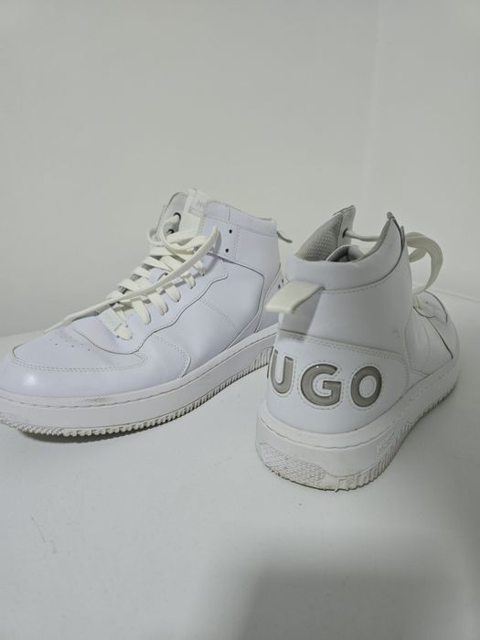 Vând adidasi inalti hugo