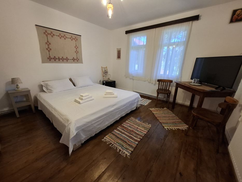 Casa de închiriat la munte, în satul Greșu,  Vrancea