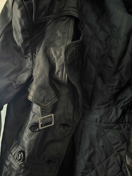 Черни кожени палта в отлично състояние, размер S - по 20 лв.