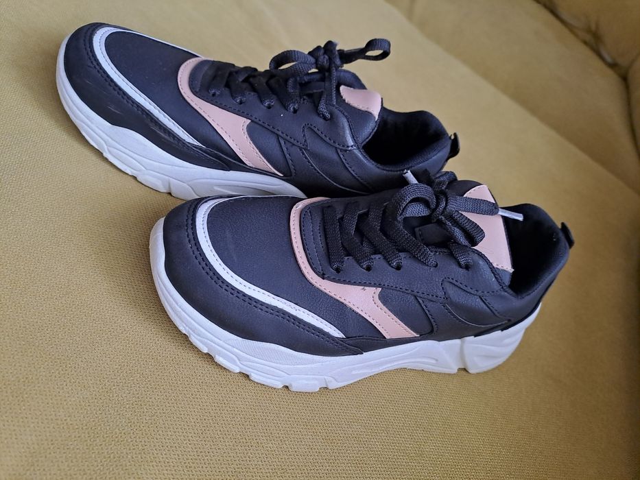 Маратонки за момиче