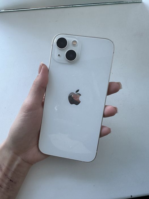 Продам Iphone 13