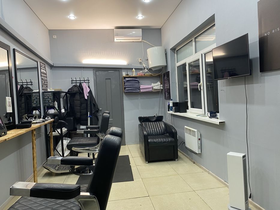 Сдам кресло барберу