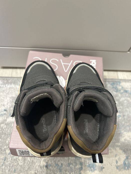 Продам ботинки для мальчика