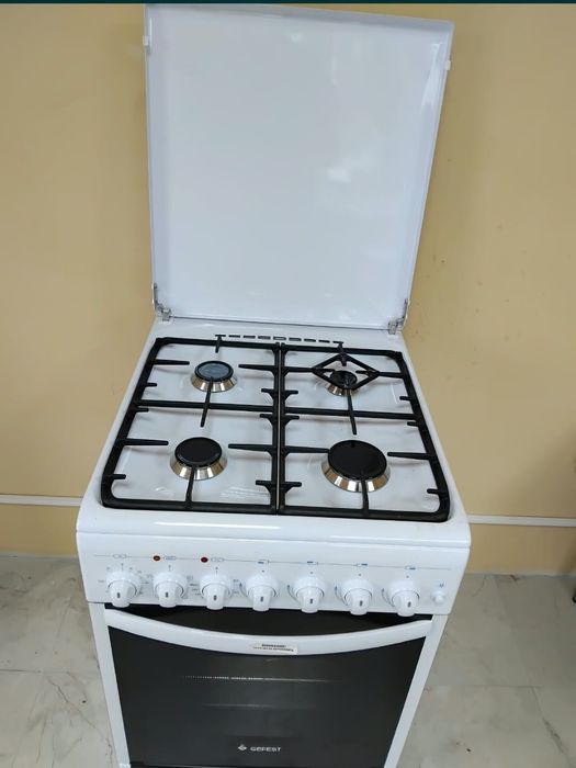 Продам газовую плиту