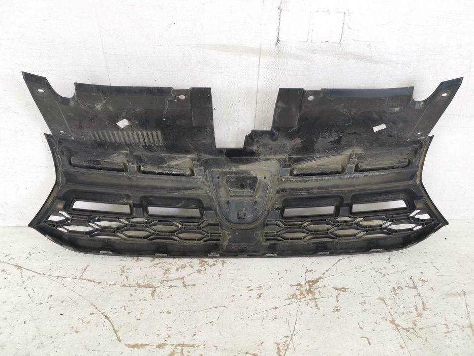 Радиаторна решетка Дачия Логан 2 [фейслифт] [ - ] Оригинална, в добро