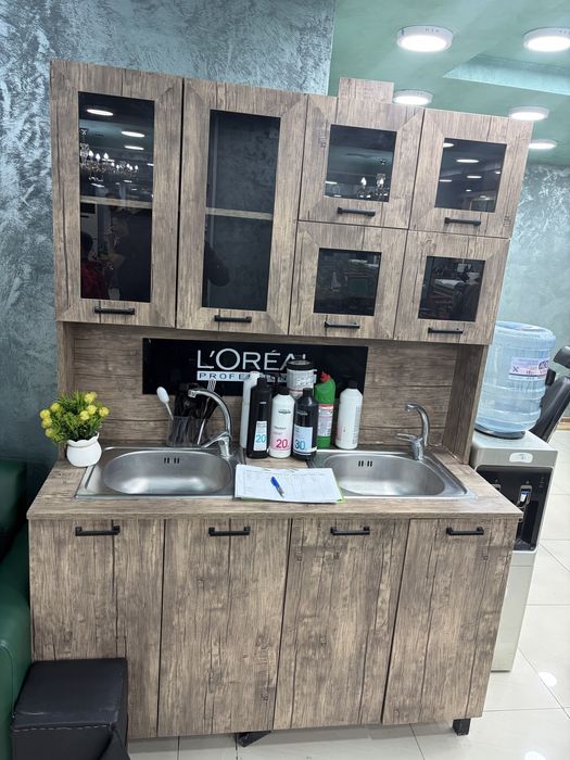 Vand Mobila Frizerie