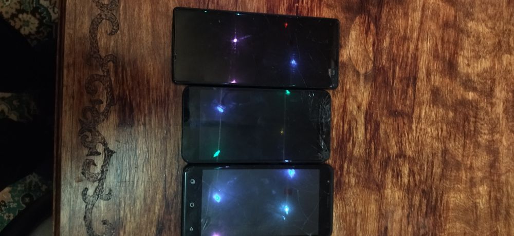 Телефоны на запчасти