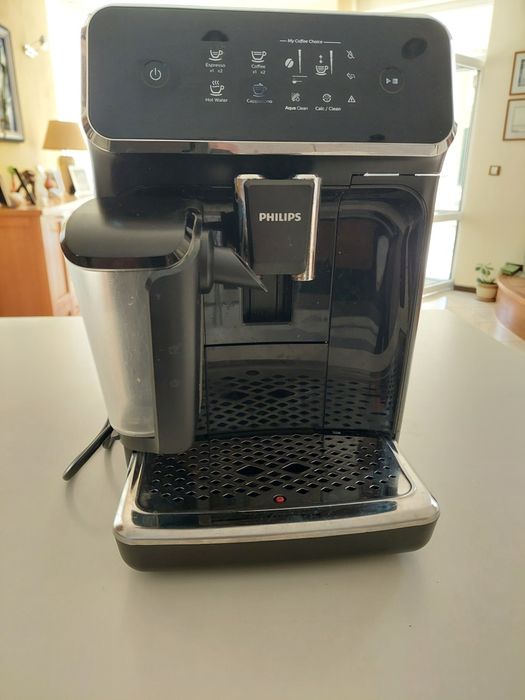 Продавам кафе автомат  Philips