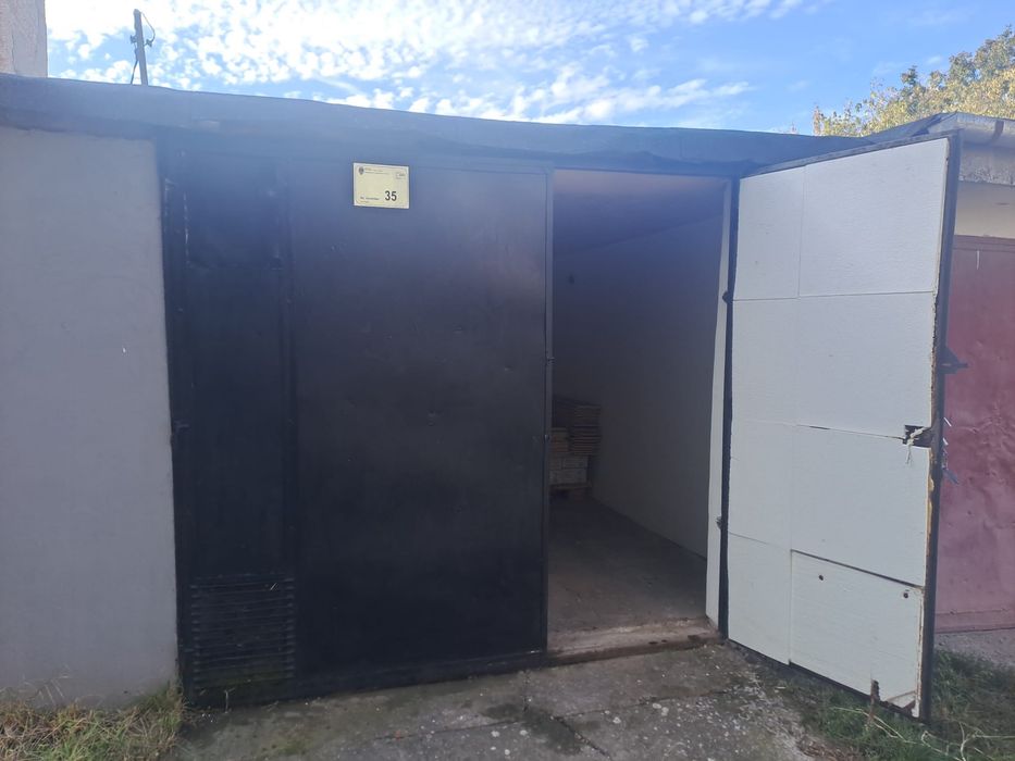 Vand garaj in centrul Targu Muresului