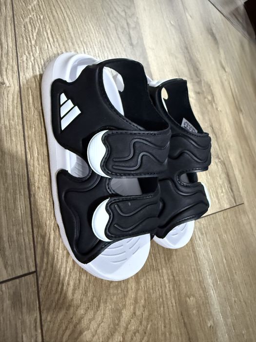 Детски сандали Adidas
