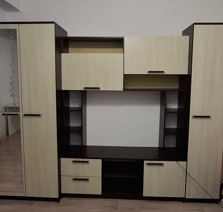 Срочно продам гарнитур для гостиной