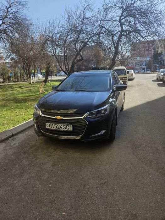 Chevrolet Onix premier