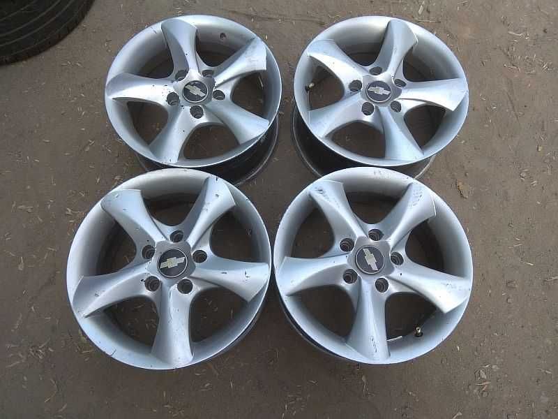 Продам легкосплавные диски на автомашину Toyota