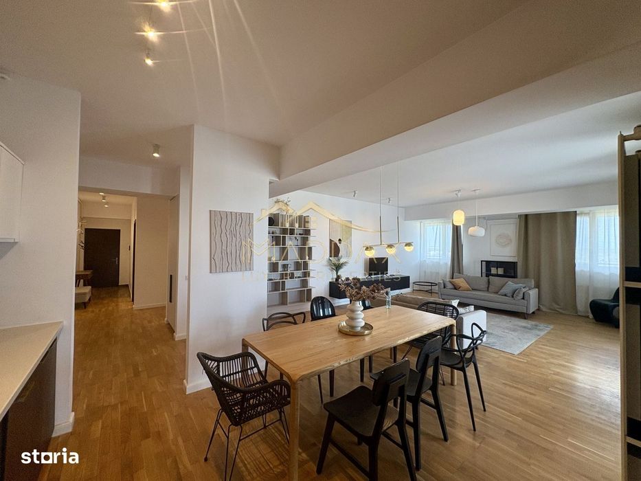 APARTAMENT de LUX cu 3 CAMERE cu Terasa si loc de parcare