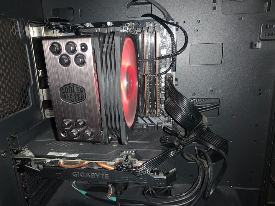 GAMING PC SETUP I710700k RTX2060 280hz computer