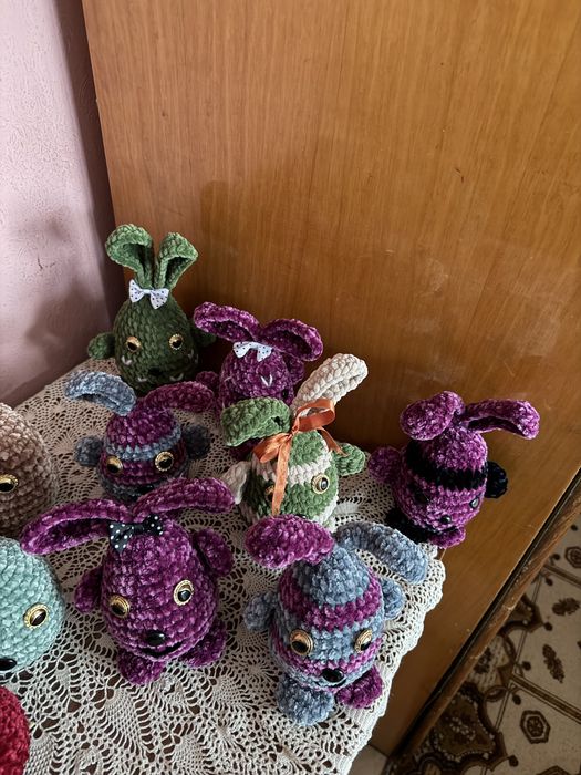 Продавам ръчно плетени играчки