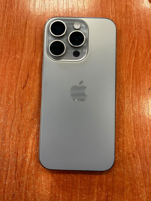 Iphone 15 pro titan