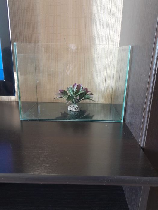 Продам аквариум 17 литров