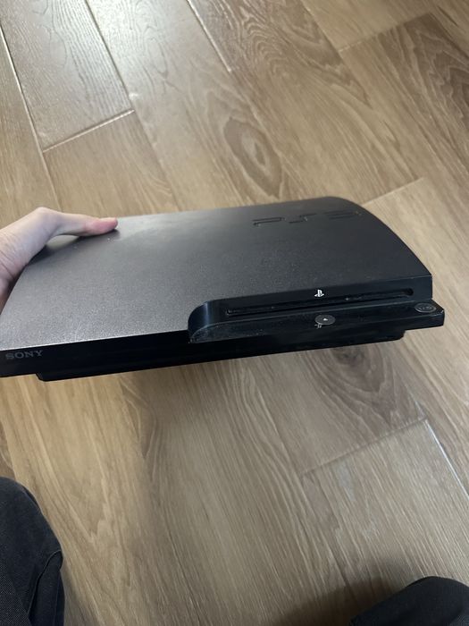 Playstation 3 / 320gb. +25 uyin/3 ta pult