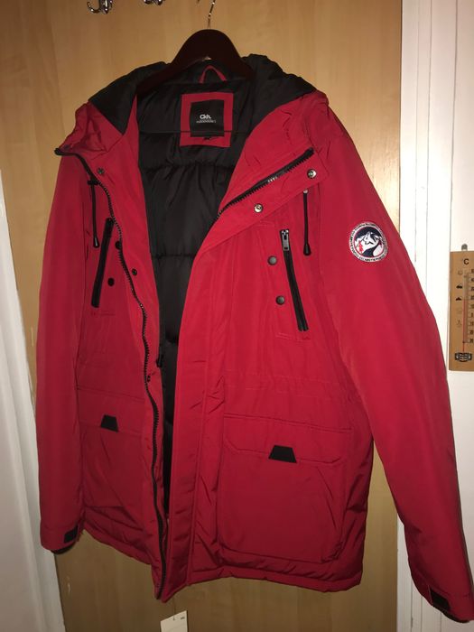 Geaca matlasata noua, de calitate, impecabila