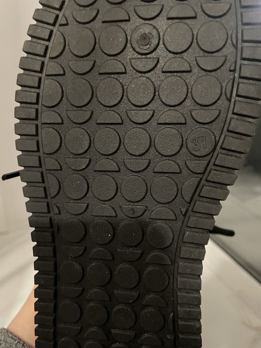 Отдам ботинки демисезонные