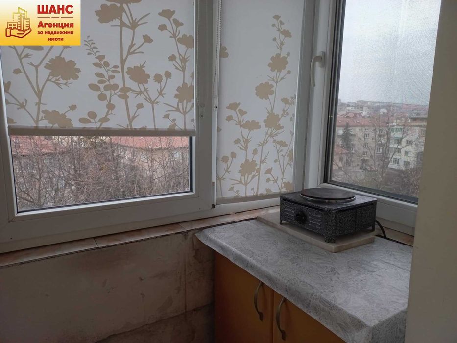 Продава се Тристаен апартамент в Плевен, Идеален център - 95 кв.м за 1148 €/кв.м - Снимка #8