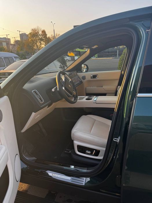 продается LIXIANG L9