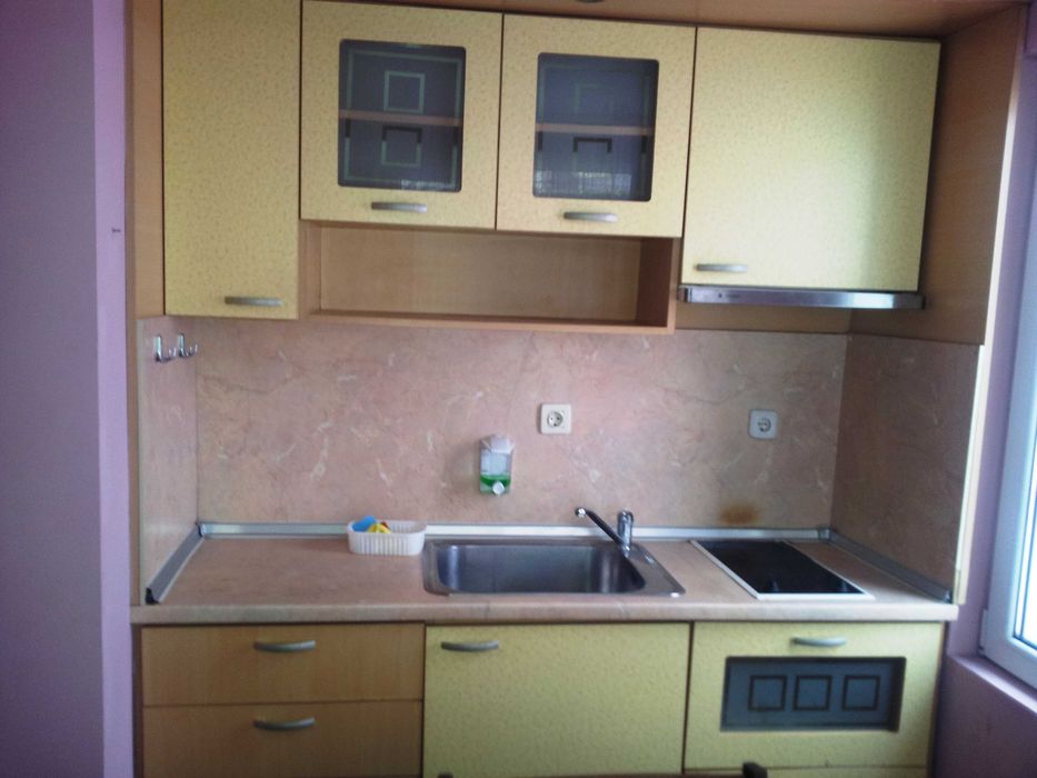 Дава се под наем Двустаен апартамент в Варна, Център - 40 кв.м за 387.6 € - Снимка #3